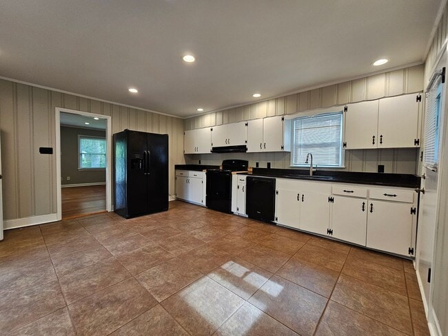 Photo - 303 Brandywine Rd