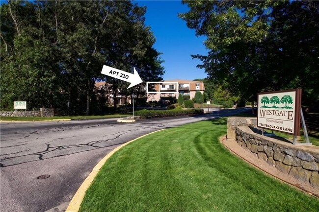 752 Quaker Ln Unit A310
