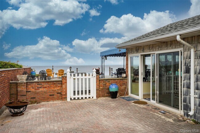 138 Asharoken Ave