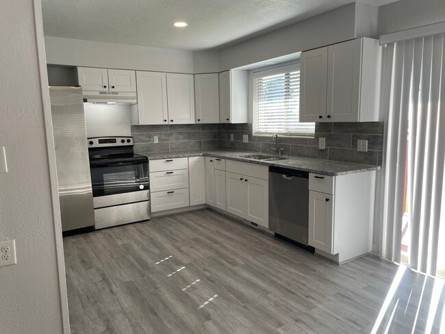 Building Photo - 1267 Kimberly Dr Rental