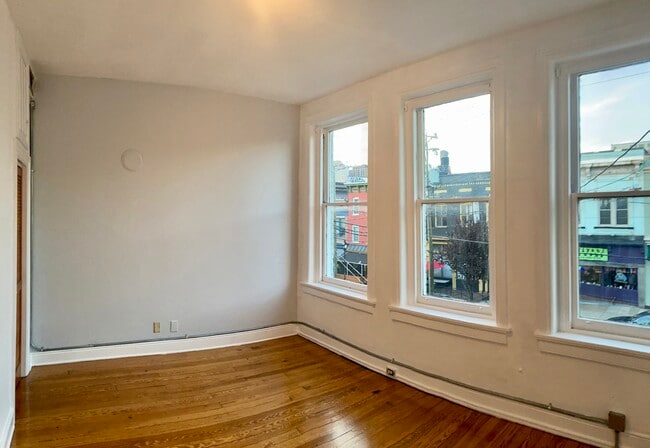 Photo - 1717 E Main St Unidad 1717 E ain St Apt A