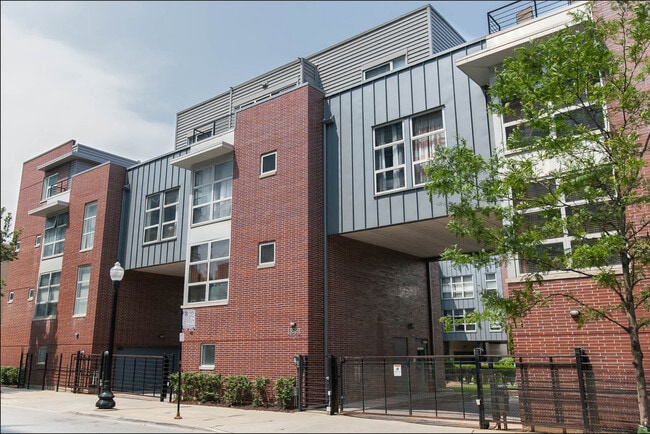 Photo - 1808 S Michigan Ave Unidad 38