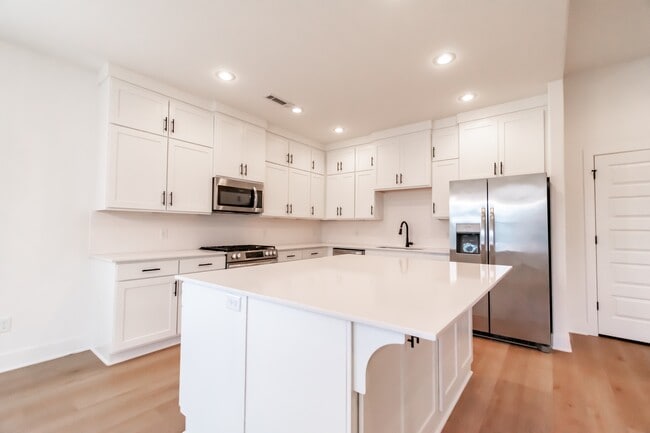 535 Wagon Wheel Ave