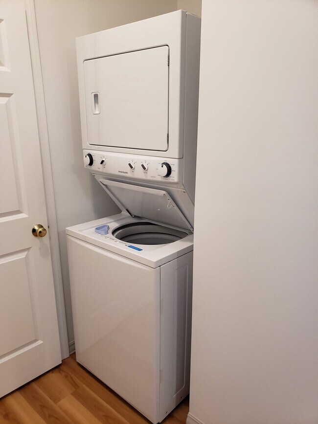 Photo - 1 Crosswoods Path Blvd