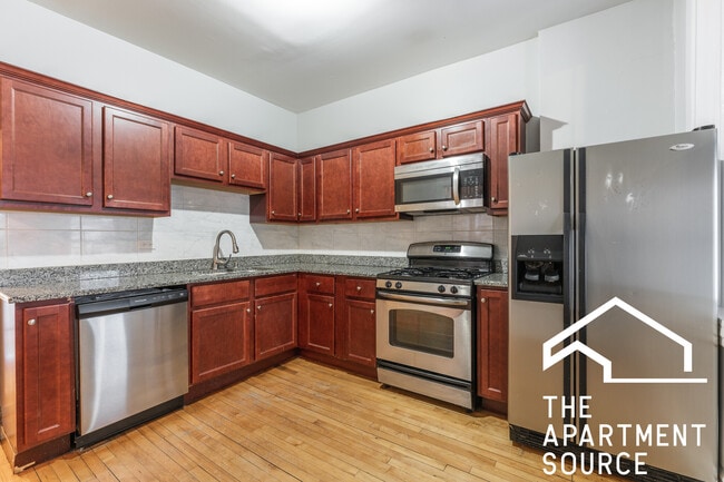 Photo - 1317 W Foster Ave Unit 1