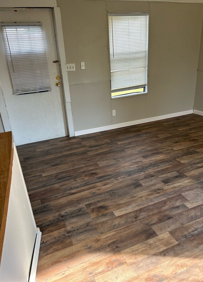 Photo - Earls Lot #10