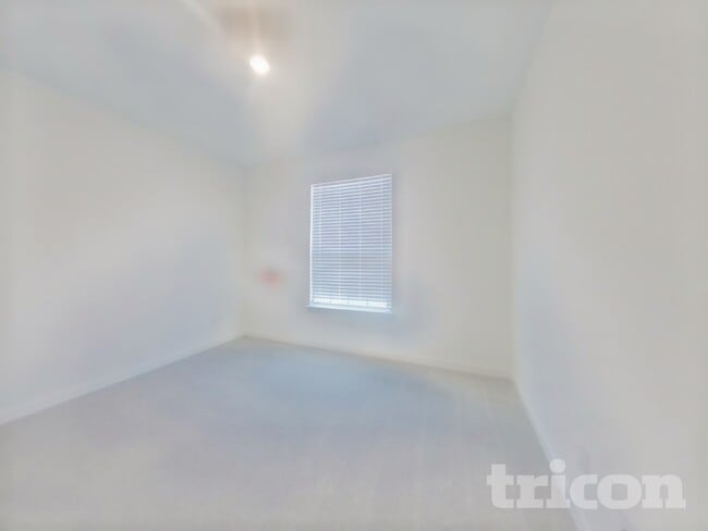 448 Lone Star Dr