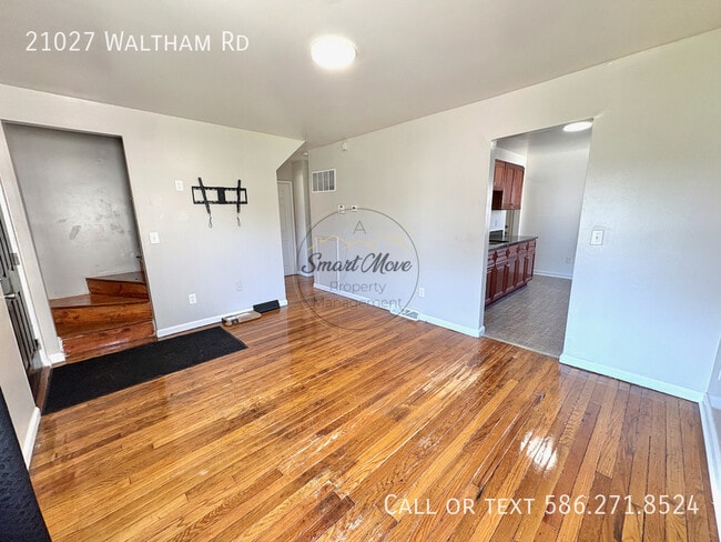 Photo - 21027 Waltham Rd