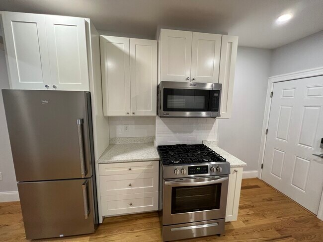 Photo - 148 Oxford St Unit #374-2