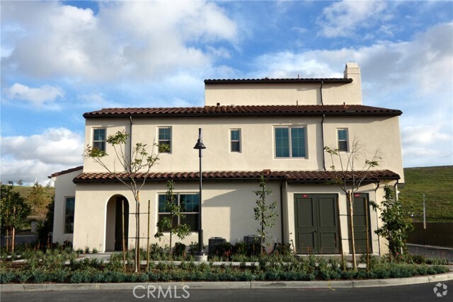 Building Photo - 96 Outwest Rental