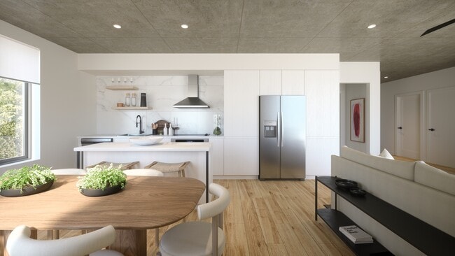 Photo - Emerald at Metwest