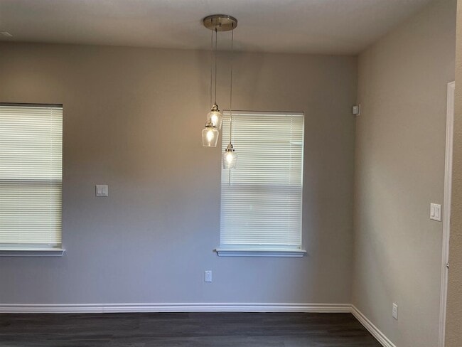 Photo - 107 Peruna Dr