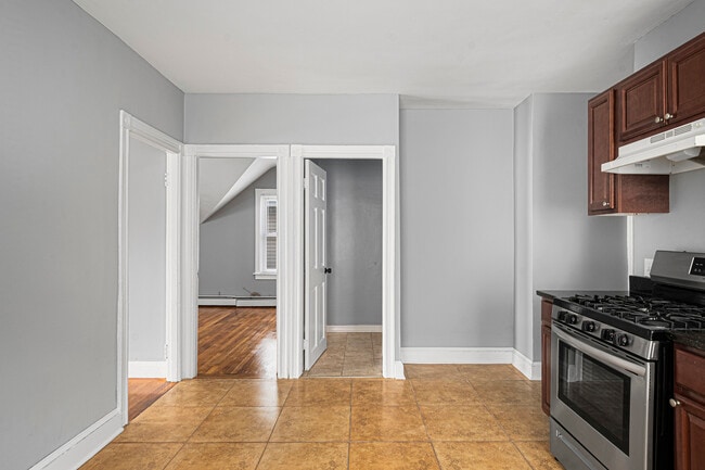 Photo - 73 Robin St Unit 3