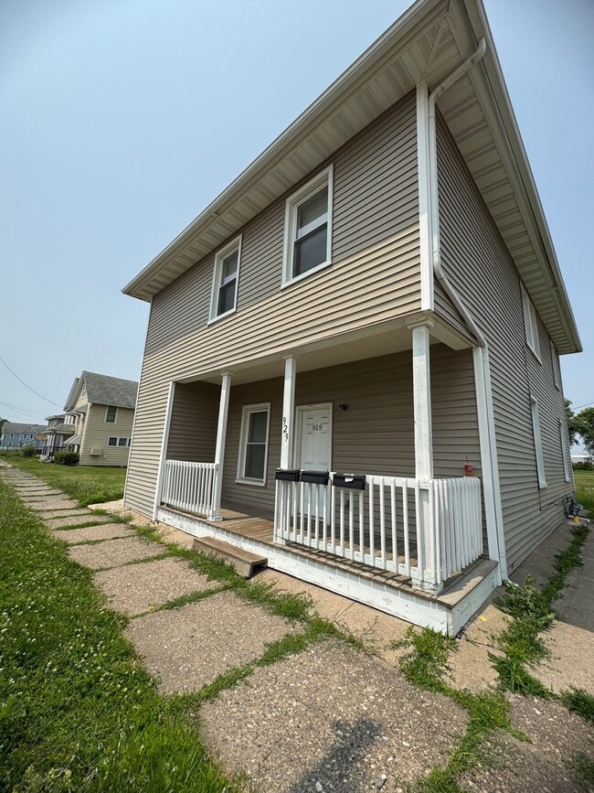 HM 929 4th Ave - HM 929 4th Ave Apartment Unit 929