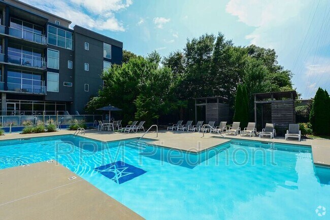 Building Photo - 130 Arizona Ave NE Unit 203 Rental