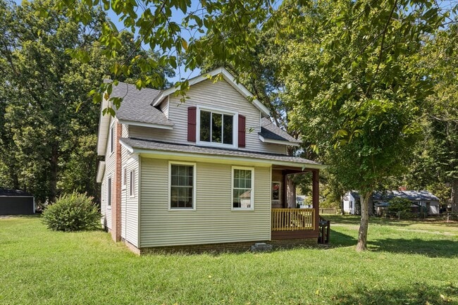 144 Nelson Dr