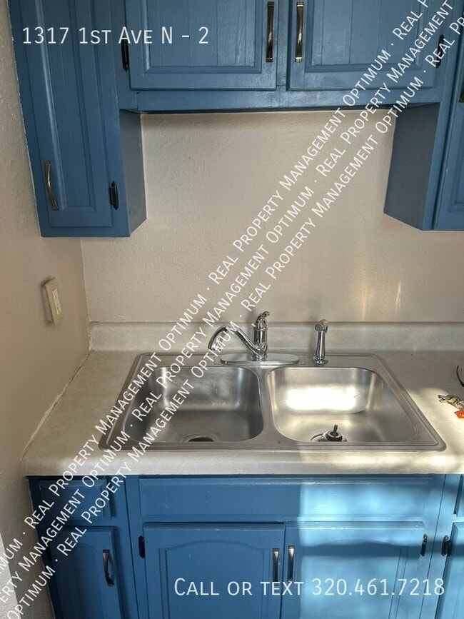Building Photo - 1317 1st Ave N Unit 2 Rental