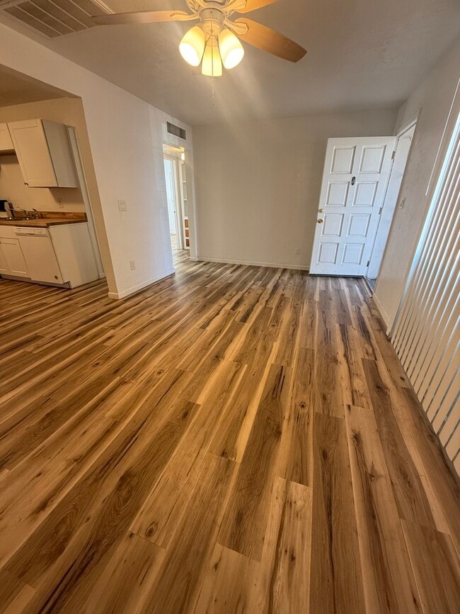 Photo - 4608 E Juarez St