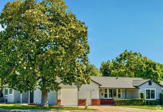Building Photo - 2597 Maywood Ave Rental