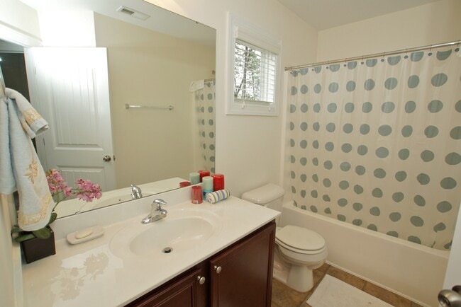 Photo - 105 Cobalt Creek Way