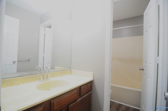 Photo - 2606 Wynterhall Rd SE Unit A