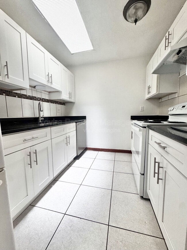 Photo - 4108 Flying Fortress Ave