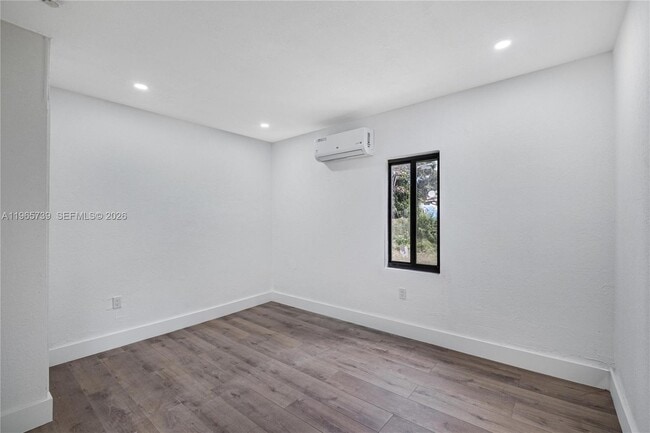 Photo - 6905 NW 4th Ct Unit B