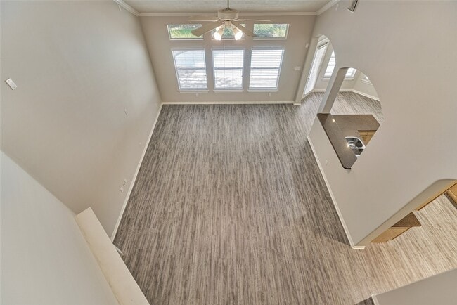 Building Photo - 7 Raindance Ct