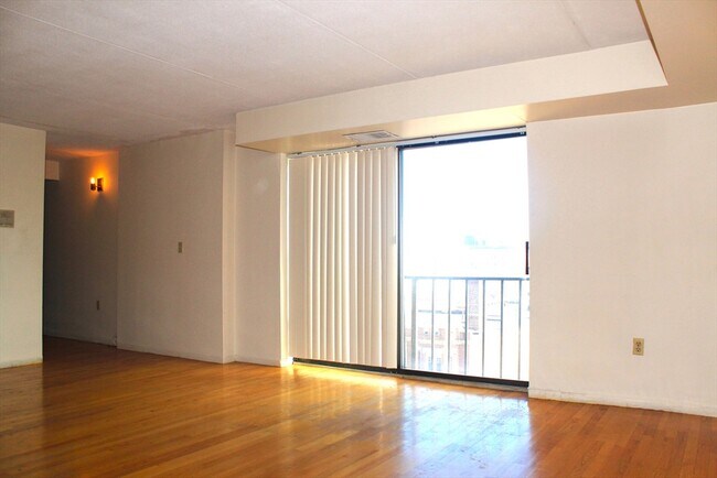 Photo - 1243 Beacon St Unit 7D