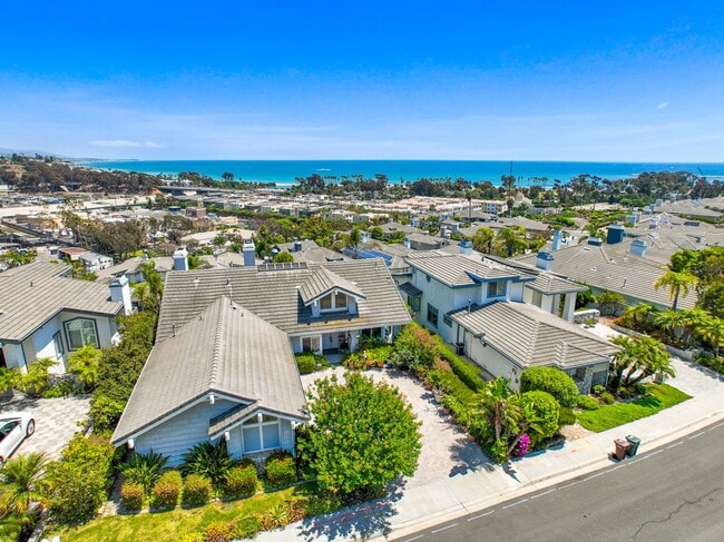 Stunning 3 Bed | 2.5 Bath Home with Office... - Stunning 3 Bed | 2.5 Bath Home with Office...