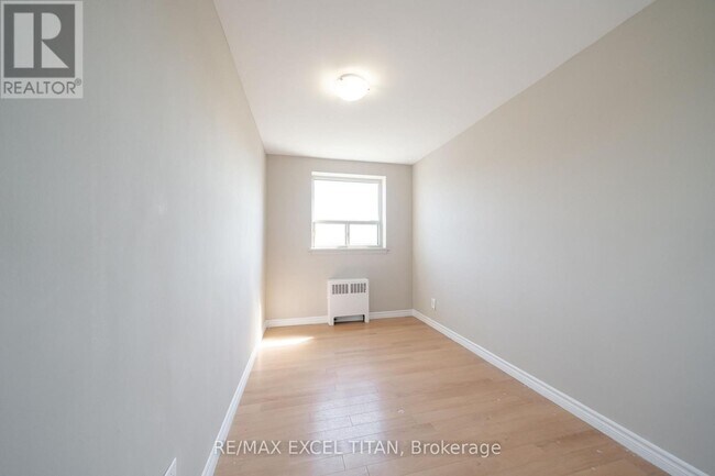 Photo - 468 Ottawa St N Unité 436D