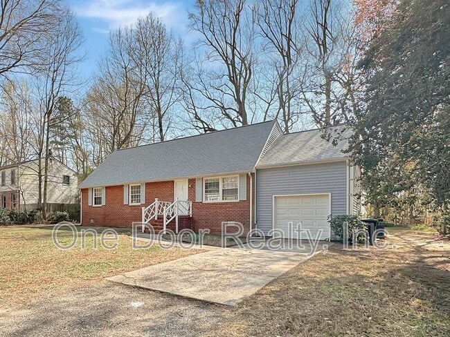 Photo - 106 Lexington Dr
