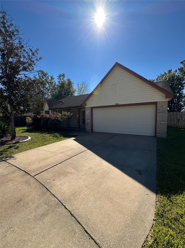 Photo - 6603 Readsland Ln