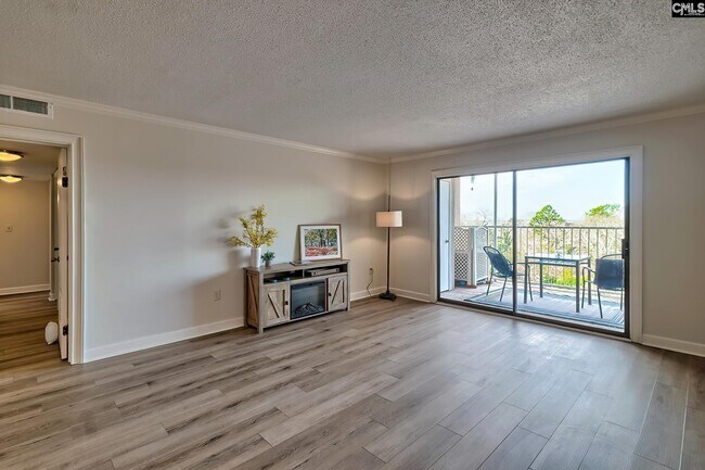 Photo - 1825 St Julian Pl