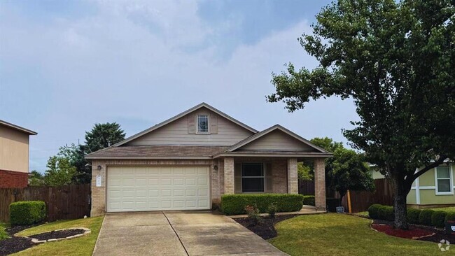 Building Photo - 404 Golden Gate Dr Rental