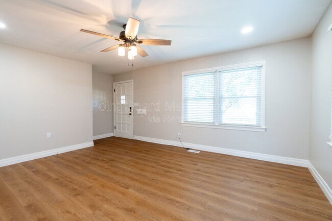 Photo - 547 N Custer St