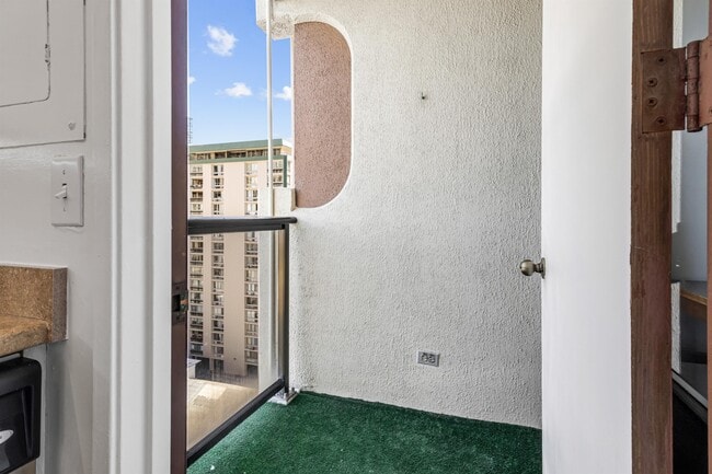 Photo - 444 Nahua St