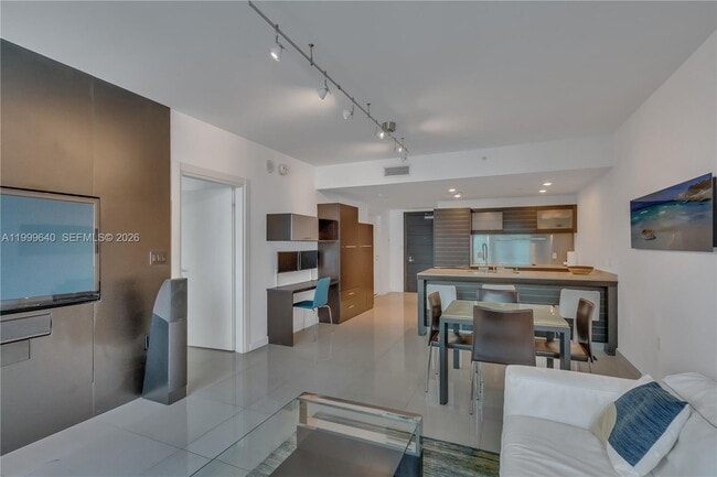 Photo - 200 Biscayne Blvd Way Unit 3911