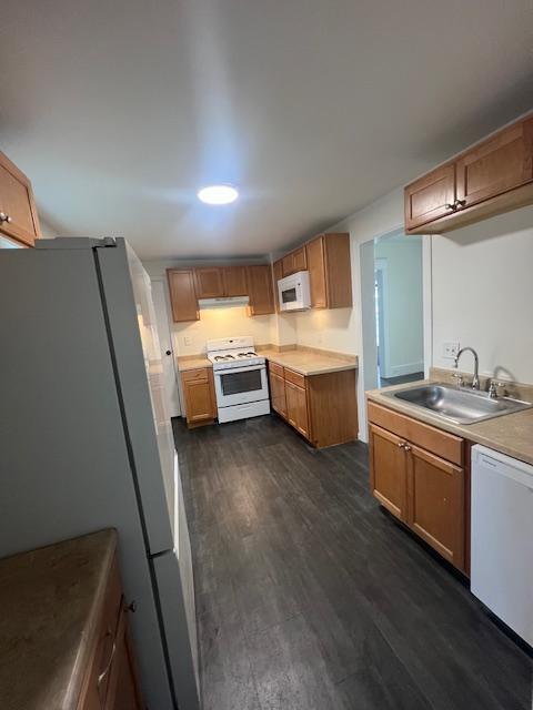 Photo - 941 W 8th St