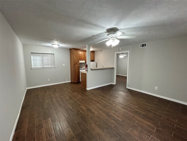 Building Photo - 425 Emerson St Unit 6 Rental