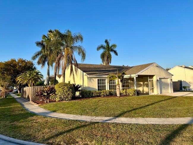 Photo - 7787 Ridgewood Dr