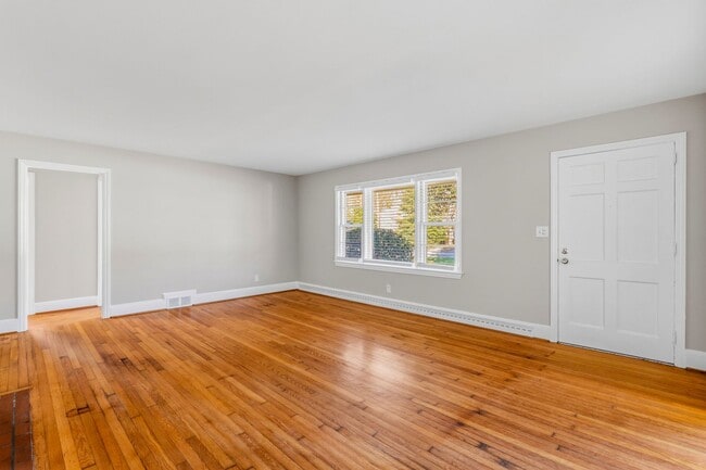 Photo - NW - Large Brick Ranch, Updated, Hardwoods, LR, DR, Den, Two Decorative Fire Places, Fenced, Stor...