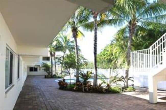 Photo - 1878 NE 46th St Unit C2