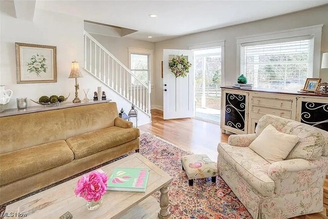 Photo - 343 E Garfield Rd