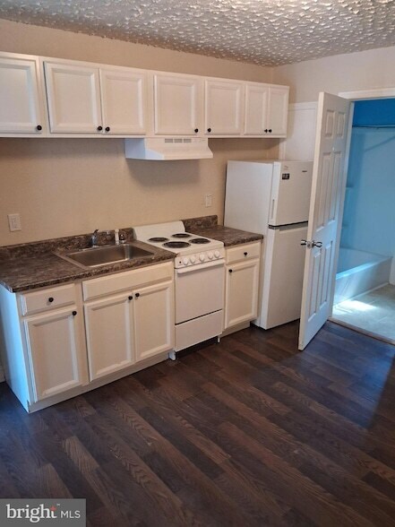 Photo - 268 Wilkes St Unit 6