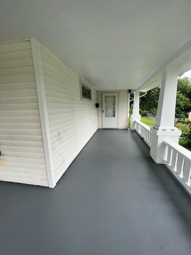 Photo - Single Family House in Kettering