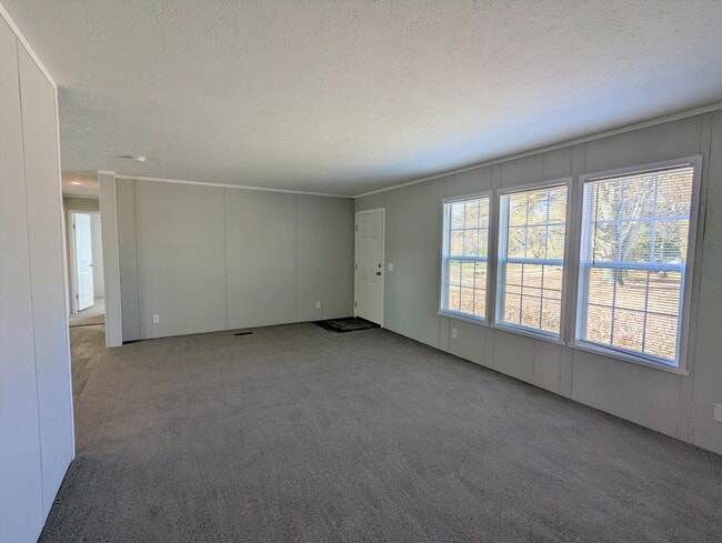 Photo - 727 Virginia