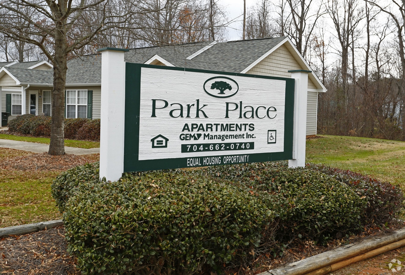Photo - Park Place Apartments