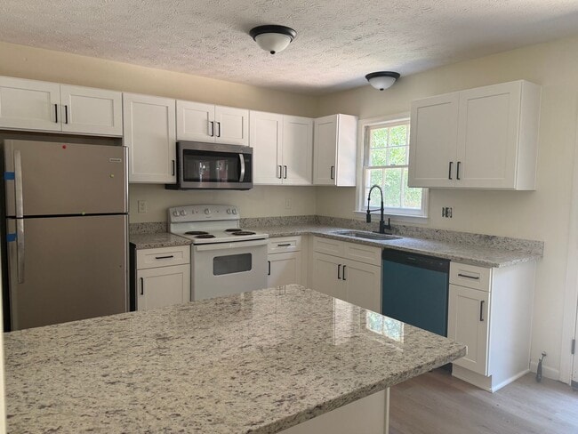 Building Photo - 208 Highland Park Dr Unit 208