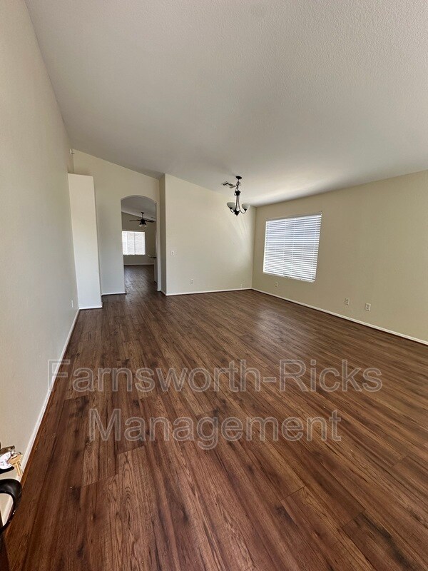 Photo - 5730 E Holmes Ave